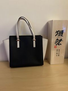 （分類：）位於 。 由 odywin 提交（商品編號 1367429656，圖片 1）。簡介： 。