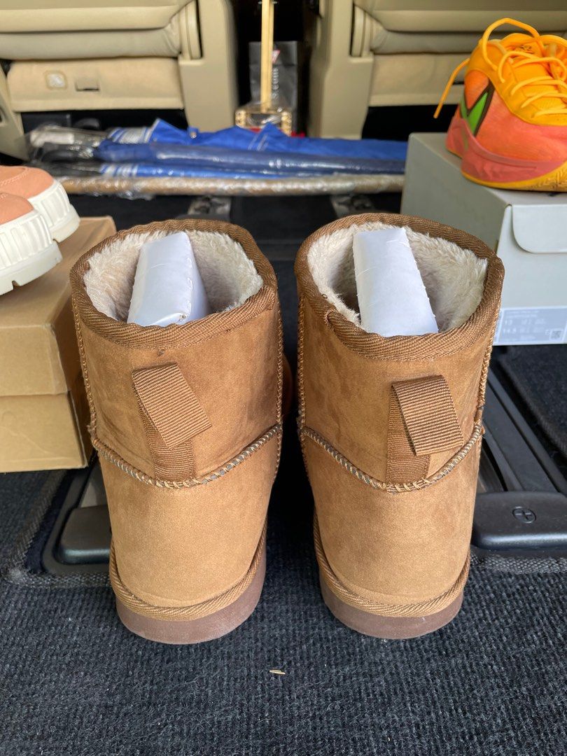 H&M slip-on boots size 11.5us (Category: Boots) located in Makati City. Submitted by sephmj (Listing ID 1367323904, Image 3). Description: For Sale H&M slip-on boots size 11.5us, Brown/Medium Dusty, w/out box. 9/10 condition.