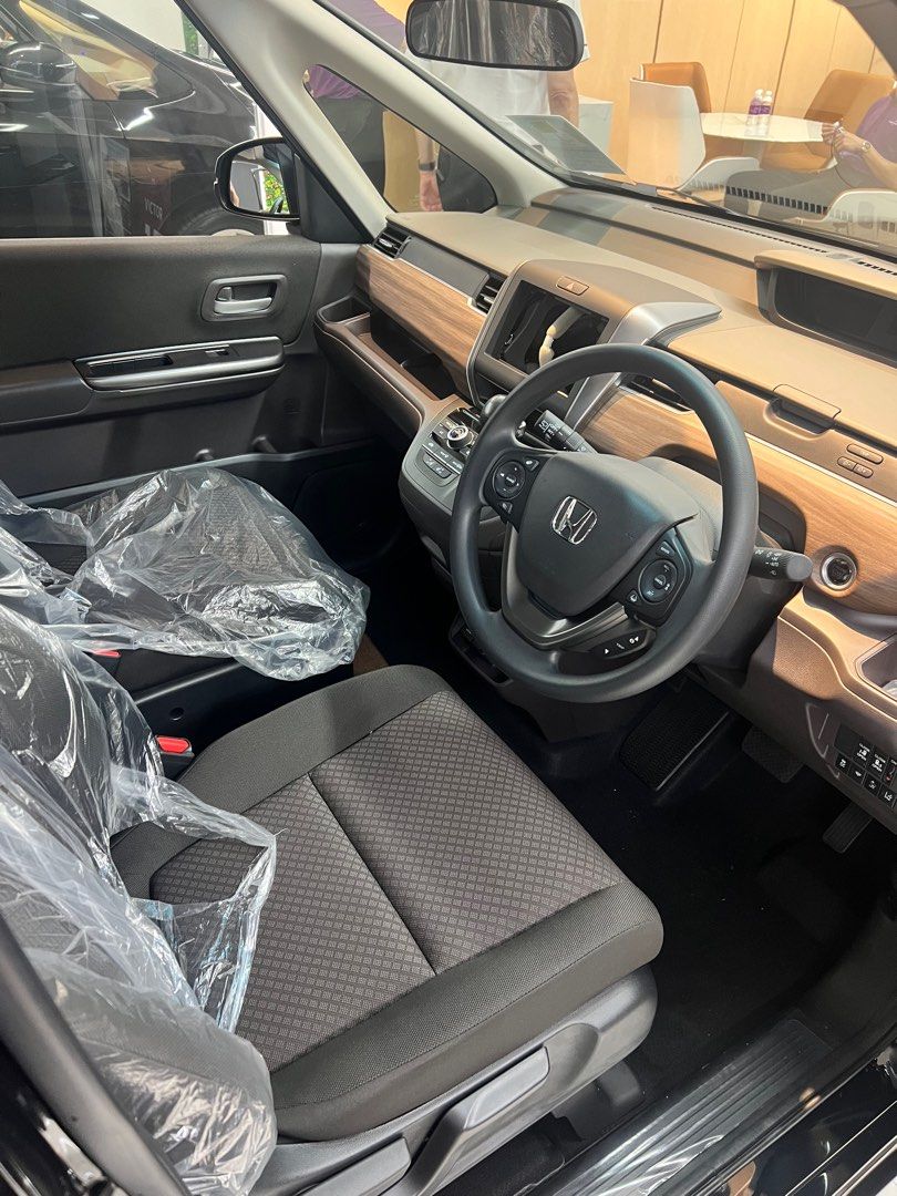 Honda agreed 1.5G LED (7 Seater)62872683770883112