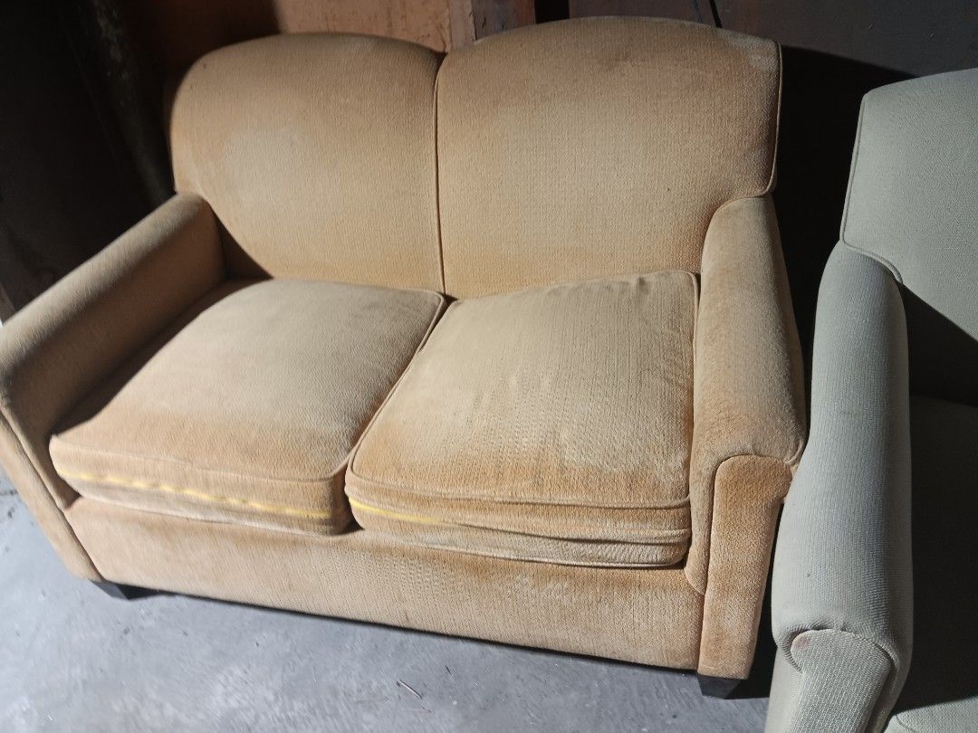 Hotel pull out Sofa Bed-2 seater (Category: Sofas) located in Las Pinas. Submitted by jesus1smysavi0r (Listing ID 1367303701, Image 3). Description: In good condition single bed.