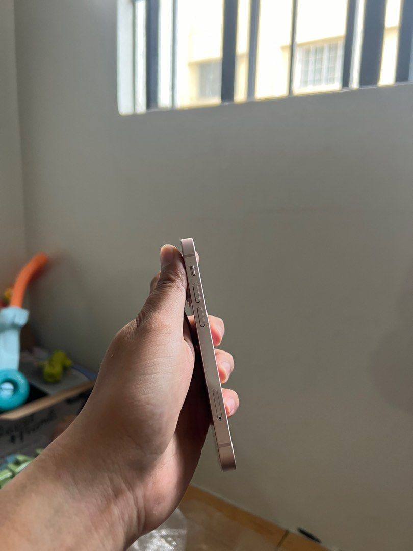 Iphone 13 mini Pink Openline 128GB (Category: iPhone 13 Series) located in Makati City. Submitted by nk0004 (Listing ID 1367368620, Image 3). Description: Openline No issues All working 98% smooth Any sim pwede po Face id Truetone Unit only po For sale only 5pcs left.