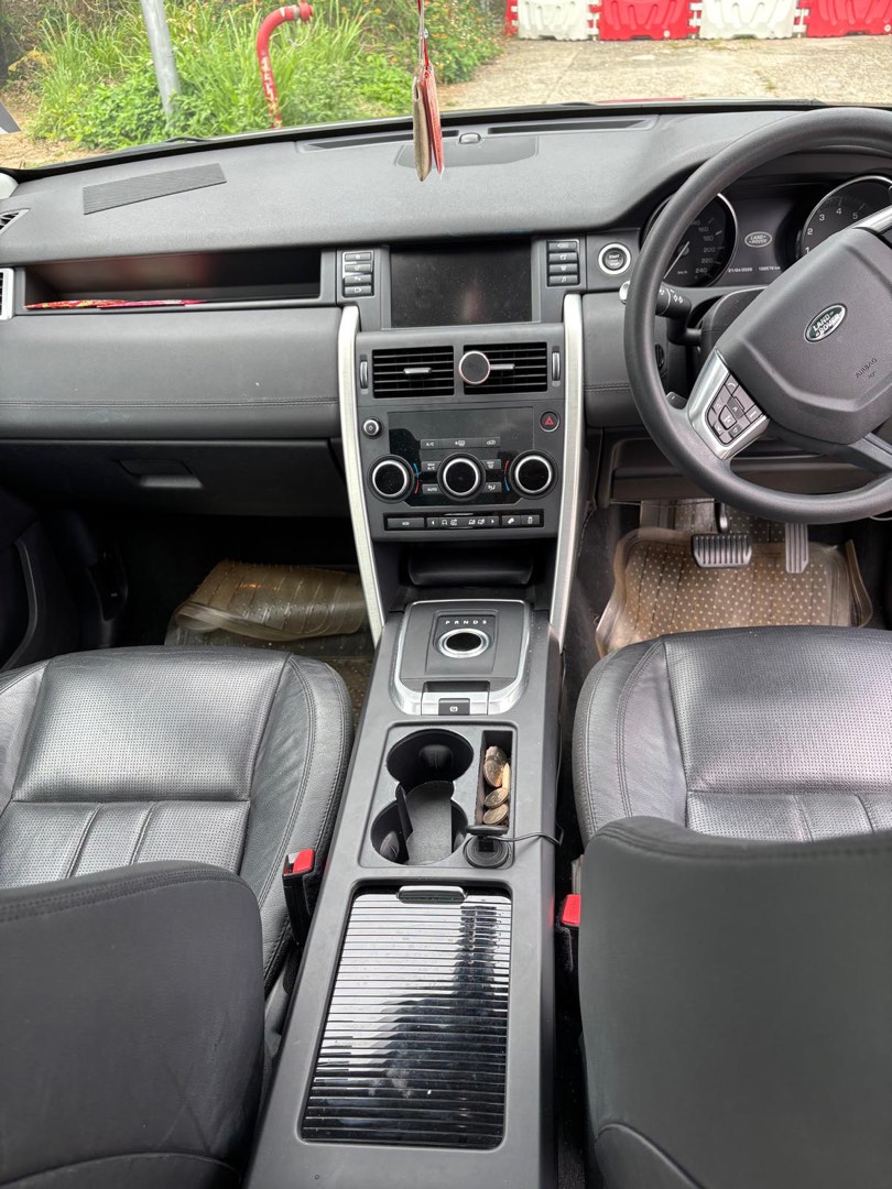 Land Rover Discovery 2.0 Sport SE 5+2 Seats Automatic62863131771777113
