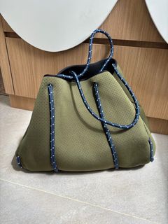 (Kategori: ) berada di . Dikirim oleh lebudget (ID iklan 1367311854, Gambar 1). Deskripsi: .