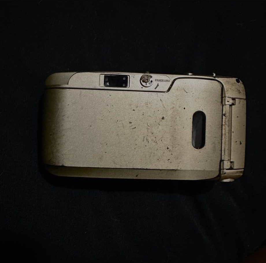 OLYMPUS MJU ZOOM (FILM CAMERA) (Category: Cameras) located in Manila. Submitted by tornitojus (Listing ID 1367485004, Image 2). Description: Olympus Mju Zoom (Film Camera) Year 1993 In working condition Body Cosmetics : 6.5/10 Timer Working Zoom In/Out Working Automatic Focus Working With Remote Issues: Flash Not Working. Lens has Fungus. Selling it As Is/For Parts/Display.