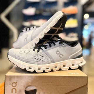 (Category: ) located in . Submitted by solefindsphilippines (Listing ID 1364043466, Image 1). Description: .