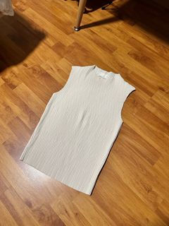 (Category: ) located in . Submitted by shoeminta (Listing ID 1367403754, Image 1). Description: .