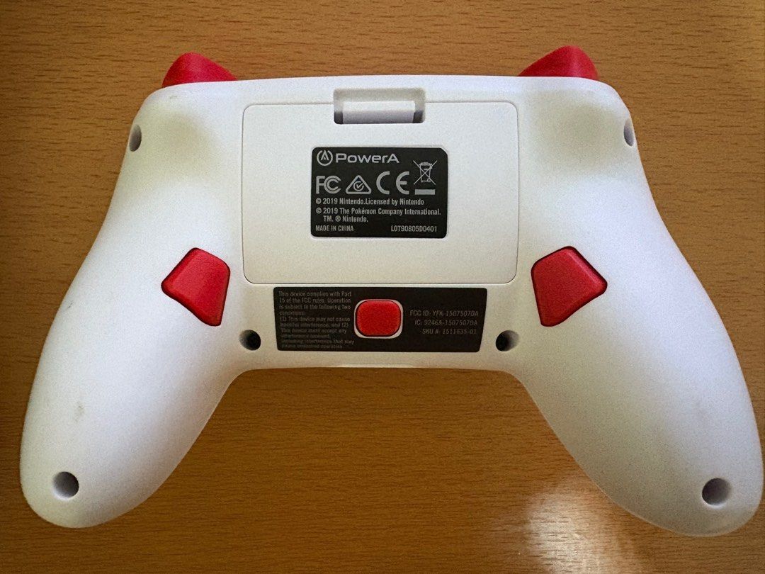 Pokemon Great Ball controller wireless for Nintendo Switch (Category: Controllers) located in Manila. Submitted by tris.md (Listing ID 1367484276, Image 2). Description: Original Hori Pokemon Great Ball wireless controller for nintendo switch Need double A battery to work.