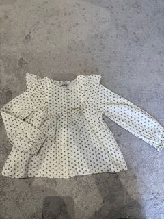 (Category: ) located in . Submitted by irnapreloved (Listing ID 1367441463, Image 1). Description: .