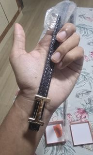 (Category: ) located in . Submitted by ijaz (Listing ID 1367414150, Image 1). Description: .