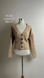 (Category: ) located in . Submitted by tmwgarments (Listing ID 1367408190, Image 1). Description: .