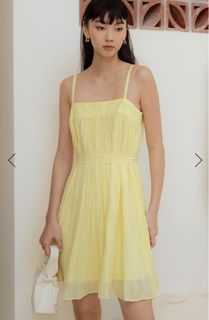 (Category: ) located in . Submitted by fashion.essentials (Listing ID 1367351105, Image 1). Description: .