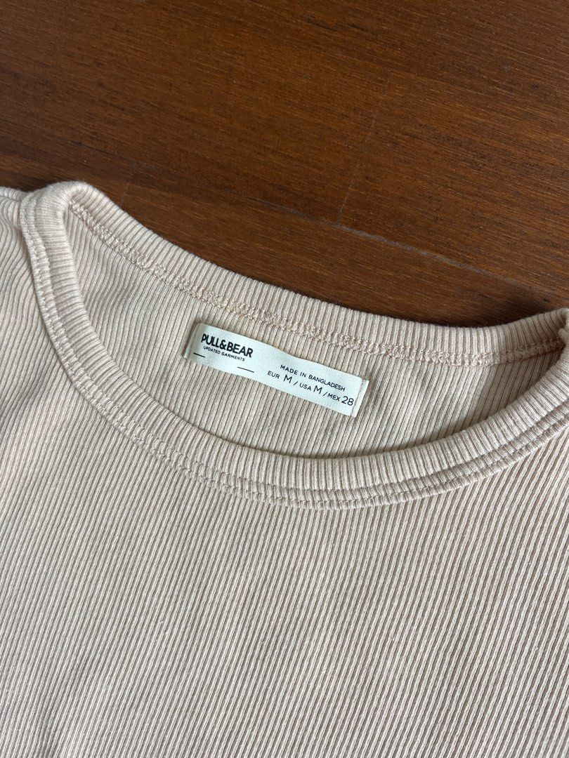 Pull & Bear top (Category: Shirts) located in Singapore. Submitted by itzkristin (Listing ID 1367352792, Image 2). Description: Tan, brown colour shirt condition like brand new .