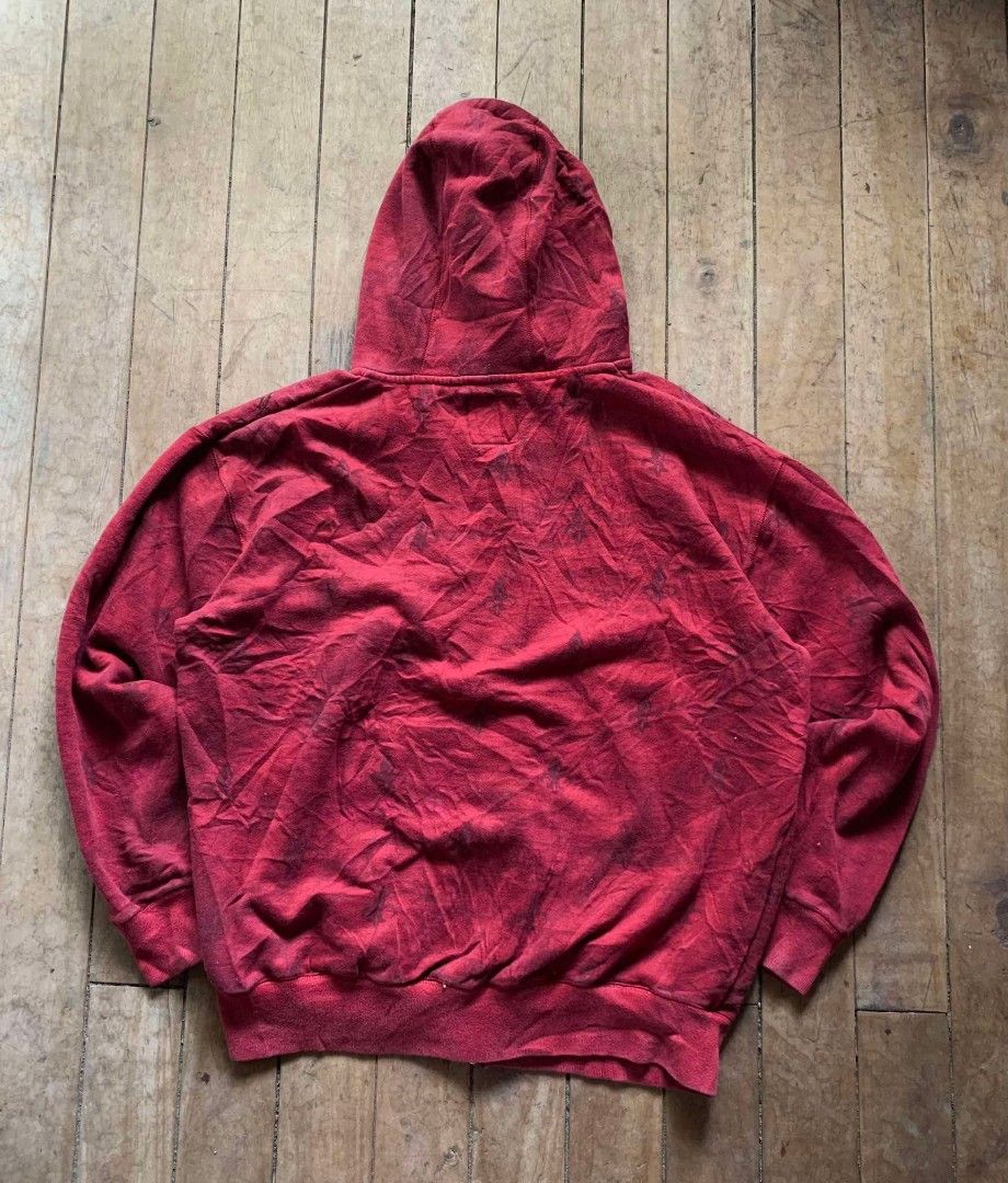 RARE ECKO UNLTD MMA HOODIE (Category: Hoodies) located in Baguio. Submitted by acexzzz (Listing ID 1367476095, Image 2). Description: Wts my Rare and Hard to find Ecko Untld Mma Zip Up Hoodie🩸🩸 -Never seen in any market before. -hard and heavy quality material, no issues at all possibly deadstock condition. Dimensions: W-25" L-28" Large on tag(perfect boxy fit) DO NOTE: - please manage your expectations because the item might be thrifted or use