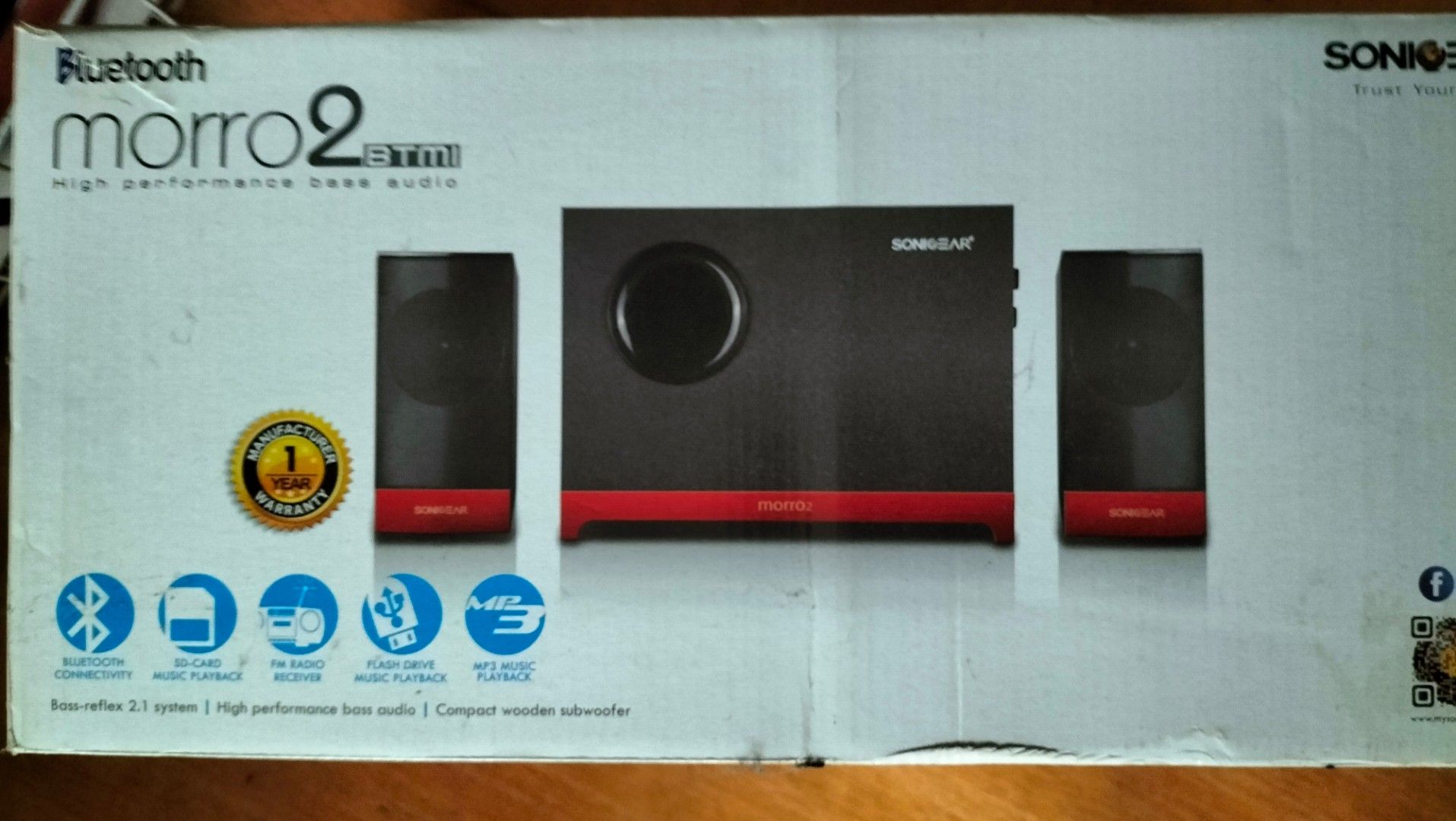 Speaker (Category: Soundbars, Speakers & Amplifiers) located in Klang. Submitted by mainadh (Listing ID 1367397813, Image 2). Description: purchased in 2024, used once and never used since. the box a bit dusty but i'll clean it up before posting.