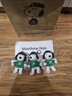 Starbucks x snoopy peanuts collab