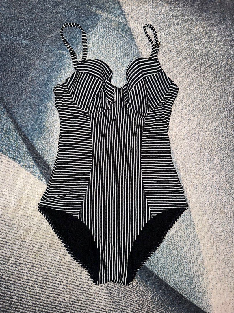 Striped One Piece (Category: Bikinis & Swimsuits) located in Quezon City. Submitted by gutchiebb (Listing ID 1367369964, Image 1). Description: Fits small to medium rfs: decluttering loc: fairview qc.