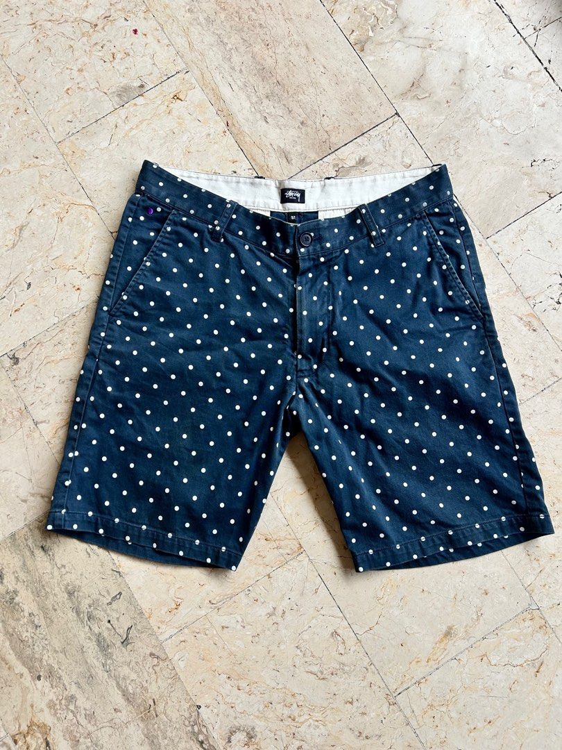 Stussy Short (Category: Shorts) located in Calamba. Submitted by jannstuff (Listing ID 1367317883, Image 1). Description: Stussy Short Size: 32 Good condition Price: 500 + shipping fee Measurements: 32” (inches) waist 18.5” ( inches) length 8” (inches) inner leg length 9” (inches) width of leg end.