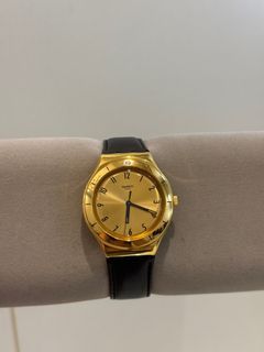 Swatch CORAGGIOSA Gold Leather Watch - YGG105