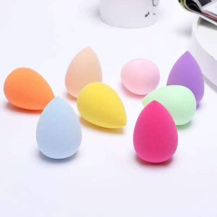 Teardrop Sponge (Wholesale) (Category: Makeup) located in Quezon City. Submitted by floreskari78555 (Listing ID 1367369038, Image 1). Description: Teardrop Sponge/Beauty Blender‼️‼️‼️ Available for Wholesale 100pcs-1,000pcs Latex free sponge Soft Sponge Ideal for everyday use Dm to order ❤️ Legit Supplier‼️‼️‼️❤️❤️❤️ Located in Quezon city ❤️.
