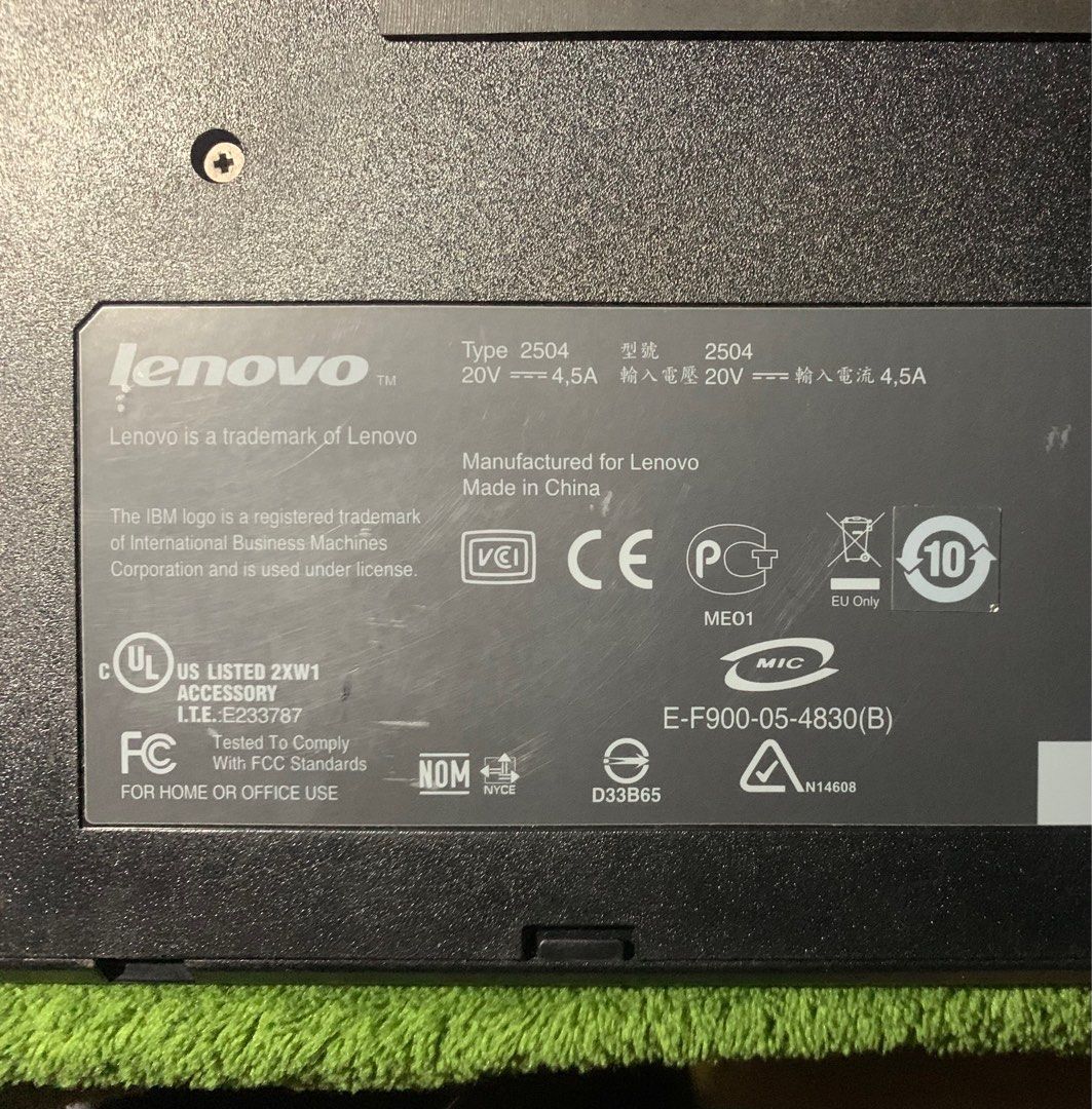 Thinkpad-Type2504 dock with keys for T400 R61 etc. (Category: Laptops & Notebooks) located in Malabon City. Submitted by raranretro (Listing ID 1367461483, Image 2). Description: Thinkpads Docking Station with 2 keys included in very good working condition. Compatibility: ThinkPad T60, T61, T60p, T61p, T400, T500, R60, R61, R400, R500, Z60, Z61, Z60m, Z60t, Z61m, Z61t, W500, SL500..
