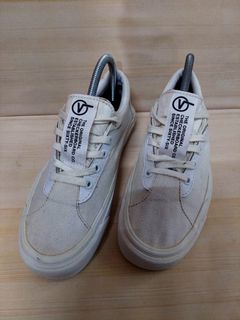 (Kategori: ) berada di . Dikirim oleh ludee_secondbrand (ID iklan 1367376264, Gambar 1). Deskripsi: .