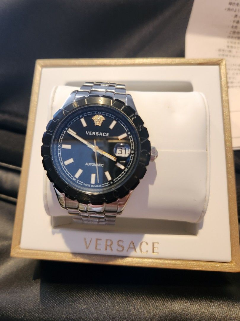 VERSACE HELLENYIUM , Fully Automatic (Brand New, Bought in Japan) (Category: Luxury Watches) located in Baguio. Submitted by neilvigo (Listing ID 1367291352, Image 1). Description: Brand New VERSACE HELLENYIUM Fully Automatic 2 years Japan Warranty bought in Japan..