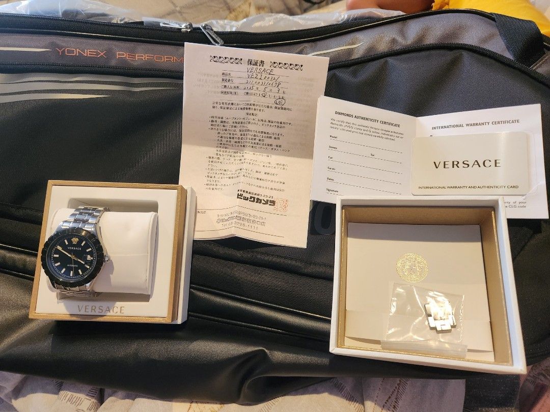 VERSACE HELLENYIUM , Fully Automatic (Brand New, Bought in Japan) (Category: Luxury Watches) located in Baguio. Submitted by neilvigo (Listing ID 1367291352, Image 3). Description: Brand New VERSACE HELLENYIUM Fully Automatic 2 years Japan Warranty bought in Japan..