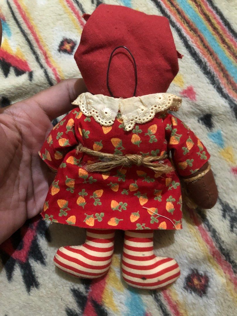 Vintage big momma plush doll (Category: Plushies & Soft Toys) located in Quezon City. Submitted by markgolveo (Listing ID 1367315147, Image 3). Description: Vintage big momma plush doll.