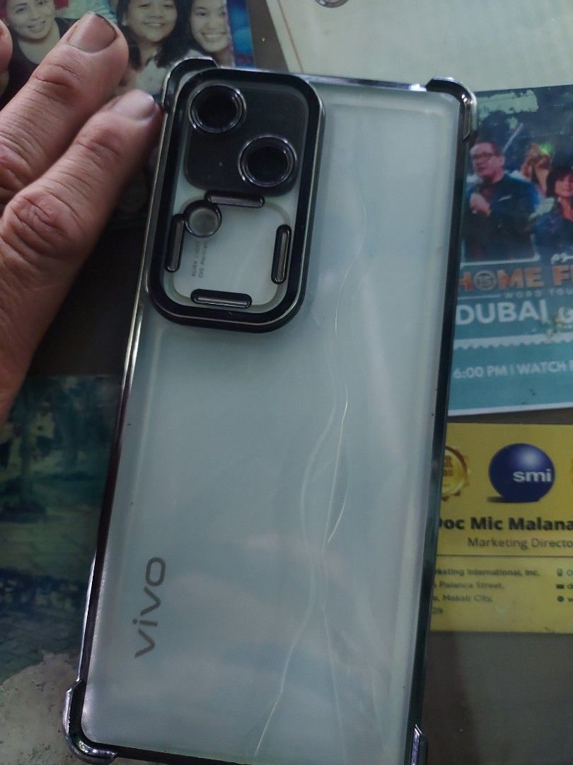 Vivo v30 5G (Category: Vivo) located in Quezon City. Submitted by uchiha11 (Listing ID 1367339508, Image 2). Description: Selling po may parating na new phone galing sa Kuya ko abroad message me if gusto niyo malinis and maingay po tayo sa gamit unit lng wala yung box kasi bigay lng sakin ito ng kuya ko din Nung emergency nawala cp ko Kaya I sell po 99 battery life Niya makikita niyo maingay po gumamit at super smooth.