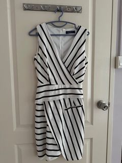 (Category: ) located in . Submitted by lisakostan (Listing ID 1367389150, Image 1). Description: .
