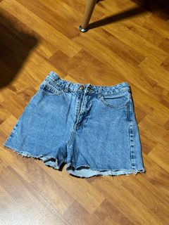 (Category: ) located in . Submitted by shoeminta (Listing ID 1367405877, Image 1). Description: .