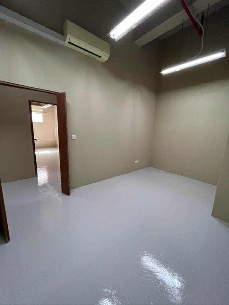 (Category: ) located in . Submitted by bizspace (Listing ID 1367574180, Image 1). Description: .