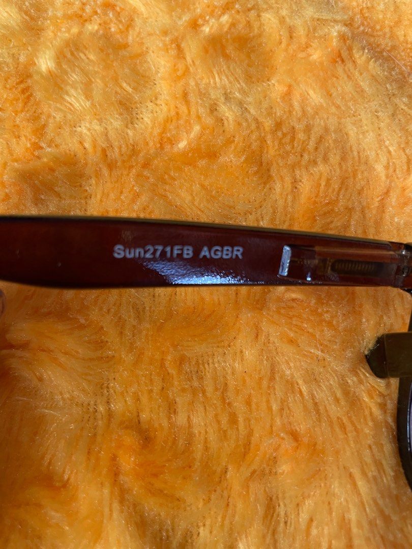 2 in 1 PHOTOCHROMIC (Category: Sunglasses & Eyewear) located in Navotas City. Submitted by projectshop (Listing ID 1367531999, Image 3). Description: No box RFS: too many shades Declutterring Pasalubong from abroad .