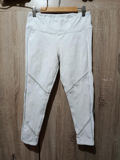 (Category: ) located in . Submitted by thriftersthrift (Listing ID 1367592936, Image 1). Description: .