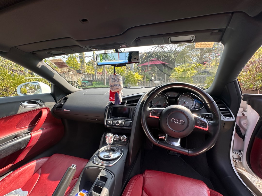 Audi R8 Spyder Auto62863127936386111
