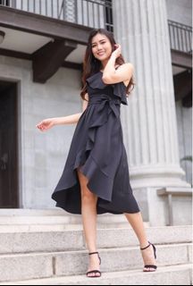 (Category: ) located in . Submitted by wardrobeclearancesales (Listing ID 1367585155, Image 1). Description: .