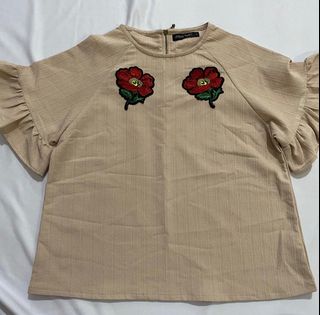 (Kategori: ) berada di . Dikirim oleh rm.clothes (ID iklan 1367532380, Gambar 1). Deskripsi: .