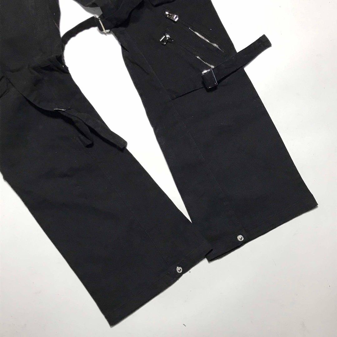 Bondage black flared pants (stretch) (Category: Jeans) located in Santa Cruz. Submitted by _enfantsrdarchive (Listing ID 1367662464, Image 3). Description: Selling Bondage black flared pants (stretch) Actual Measurements: Waistline 30-32 Length 40 inch Hem 9 hem Excellent Check details pic before purchase thanks! ❌Refund ❌Exchange +shipping fee.