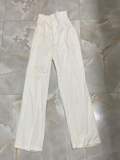 (Kategori: ) berada di . Dikirim oleh declutt3ring (ID iklan 1367650167, Gambar 1). Deskripsi: .