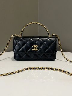 (Category: ) located in . Submitted by lovelotsluxury (Listing ID 1367600459, Image 1). Description: .