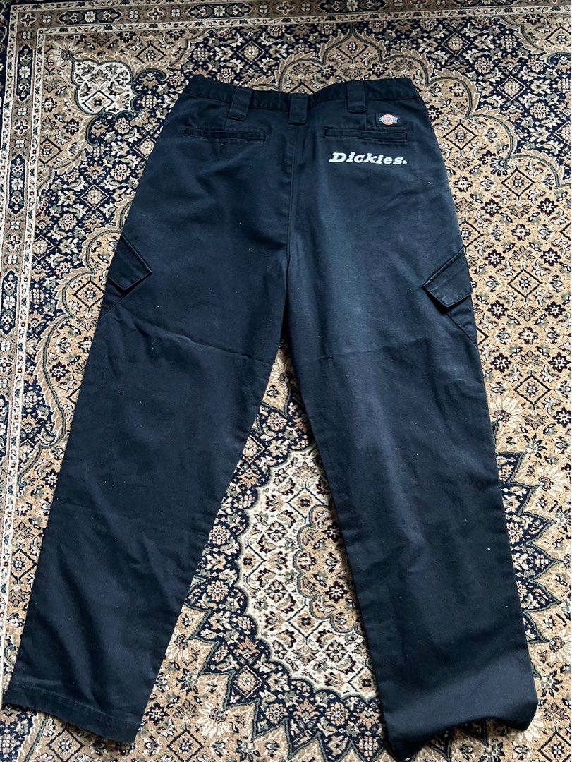 DICKIES Black Cargo-pant Trousers (32) (Category: Trousers) located in Makati City. Submitted by mcbmcbmcbmcb (Listing ID 1367567026, Image 3). Description: .