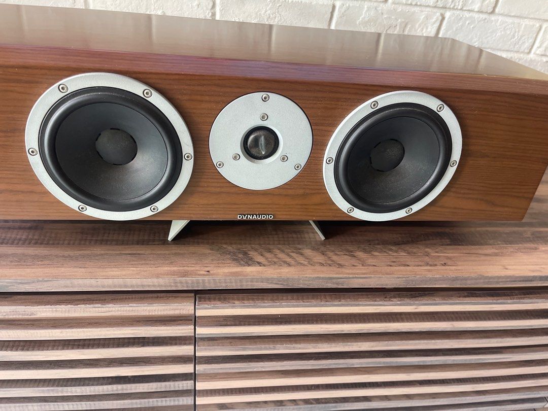 DYNAUDIO (Category: Soundbars, Speakers & Amplifiers) located in Singapore. Submitted by hoehoeng (Listing ID 1367532613, Image 4). Description: $700net.