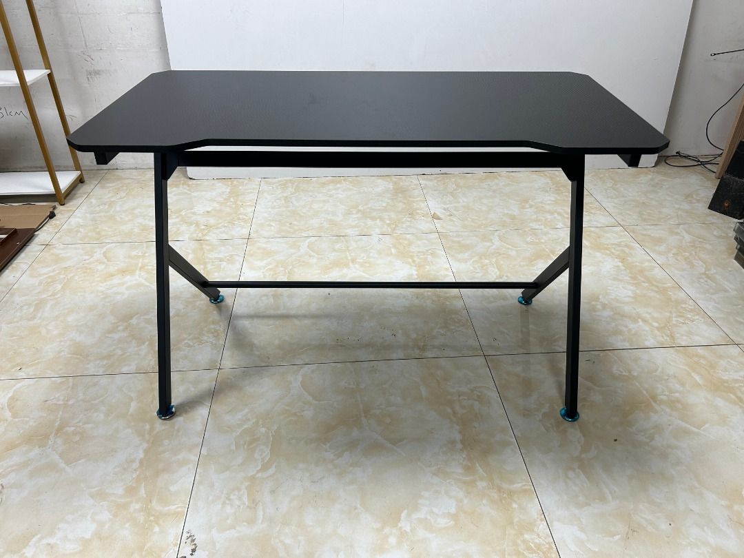 Ergodynamic GD12060BLK Gaming Desk Study Table (Category: Tables & Sets) located in Taguig. Submitted by costuless.taguig (Listing ID 1324837679, Image 3). Description: Item Code: GD12060BLK SALE PRICE: ₱4,599.00 Note: Price may change without prior notice. ERGODYNAMIC GAMING DESK STUDY TABLE ♡ Color: Black ♡ Size:1200 x 600 x 760mm ♡ 15mm Carbon Fiber Surface ♡ 40 x 20 cold roll Steel frame ♡ Table frame: Power coated metal ♡ Ideal for home offi