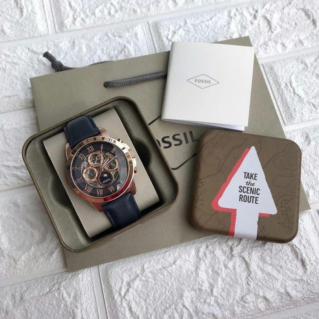 Fossil watch automatic (Category: Men's Watches) located in Manila. Submitted by maricelbal37348 (Listing ID 1367556980, Image 3). Description: Mine Now Pay now! Japan original Automatic watch 🇯🇵 💯lalamove ready.