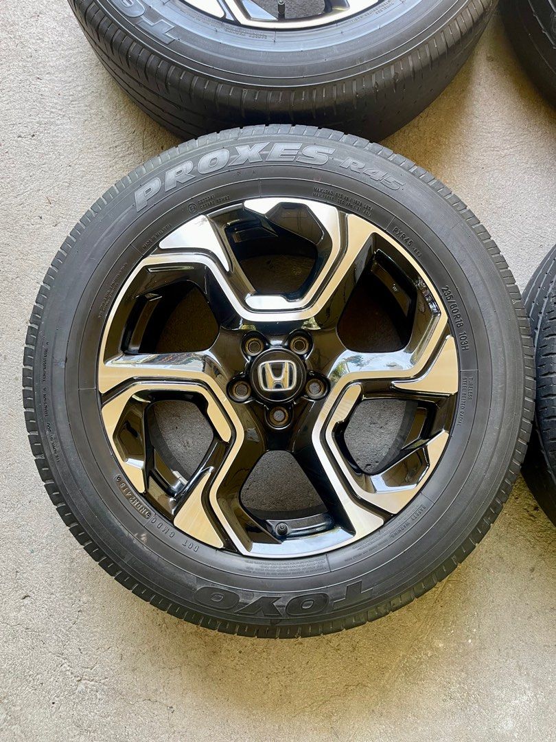 FS: honda CRV i-dtec 18” mags (Category: Mags and Tires) located in Paranaque City. Submitted by mikechanics (Listing ID 1367616595, Image 3). Description: For Sale: 💴2018 Honda CRV i-dtec mags 💴top of the line mags 💴Used 💴2nd Hand 💴Fresh 💴Original paint 💴18x7.5 💴45 offset 💴Honda motor co ltd. 💴Made in Thailand 💴Toyo Proxes R45 tires 💴235/60/R18 💴60-70% thread life 💴24th week of 2018 manufacture date -25,000 pesos only FIXED/FIRM pr