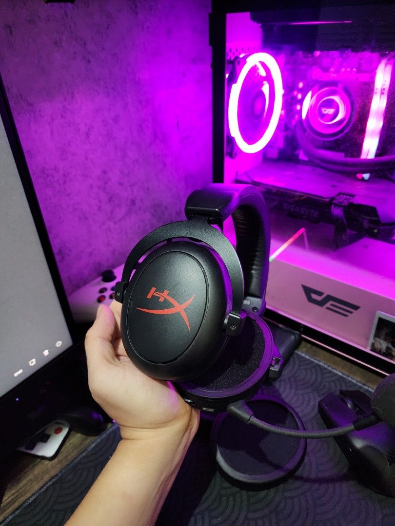 Hyper X Cloud II Core Wireless (Category: Headphones & Headsets) located in Manila. Submitted by mallowwzx (Listing ID 1367601666, Image 3). Description: Hyper X Cloud 2 Core Wireless SRP : 6k Selling for 3.5k only Excellent condition Goods for Gaming, Music, Streaming and Movies Used on valorant and netflix Battery super goods - Sign of usage on earpads due to sanitary cleaning Inclusions: Hyper X cloud 2 Core Headset Wireless Dongle Detachable 