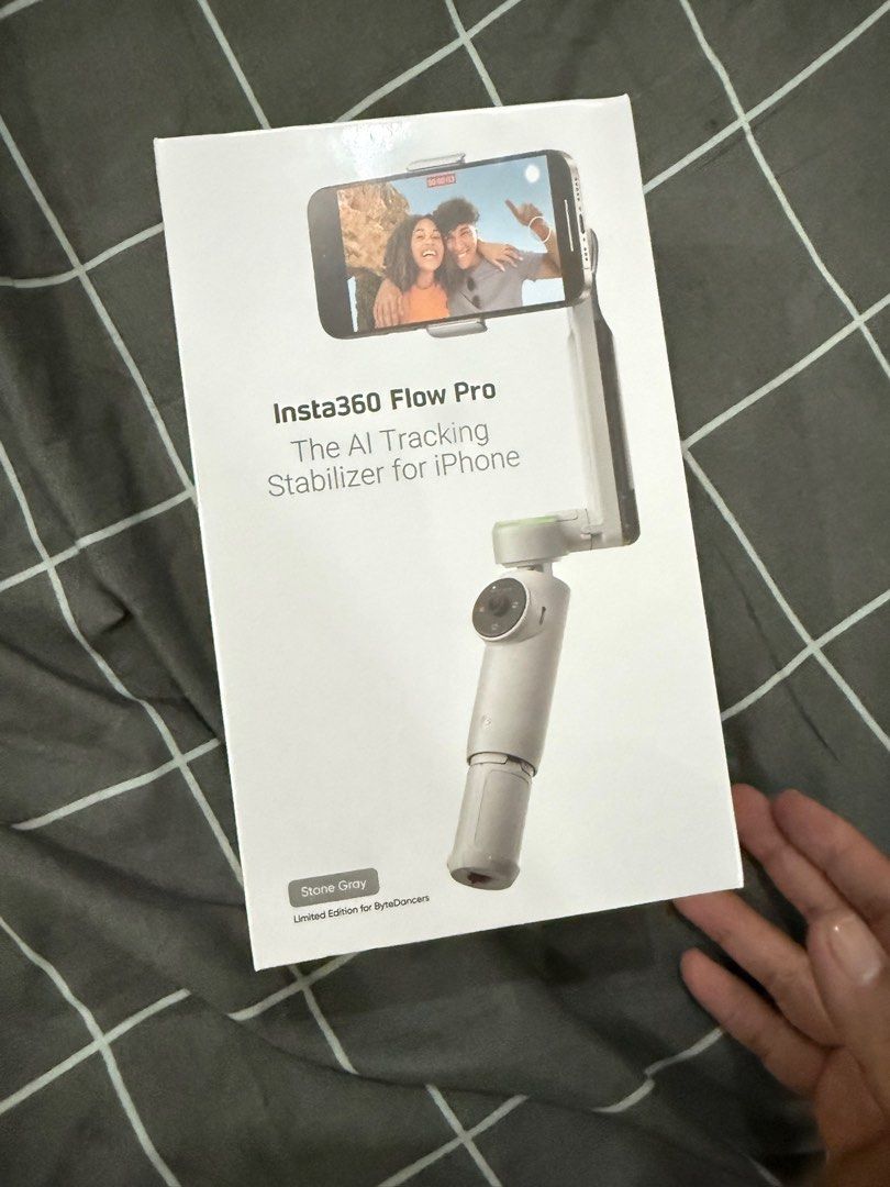 Insta360 Flow Pro (Category: Other Mobile & Gadget Accessories) located in Pasig City. Submitted by decluttercentral515 (Listing ID 1367642161, Image 1). Description: Brand new .