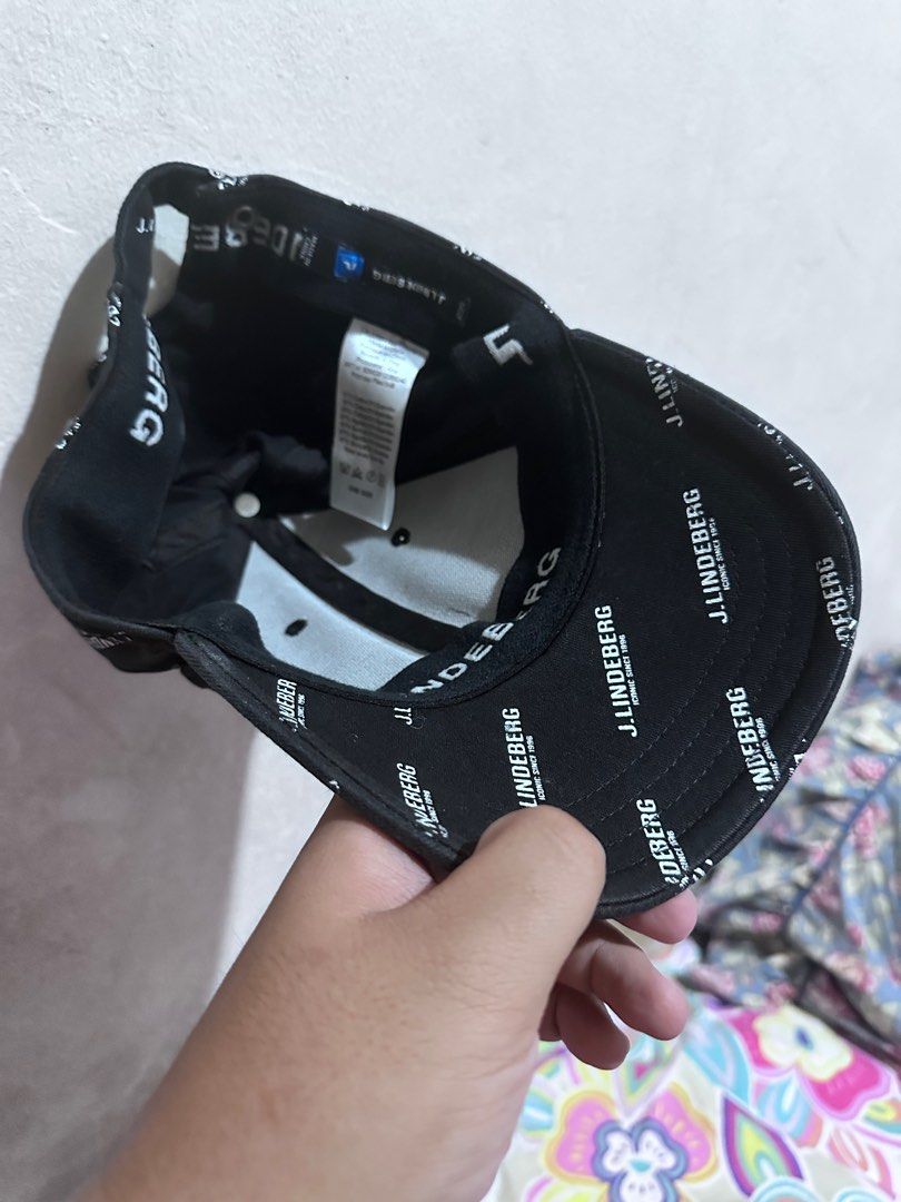 J. Lindeberg cap (Category: Caps & Hats) located in Quezon City. Submitted by la.deals (Listing ID 1367529956, Image 3). Description: For sale J.Lindeberg Hat One size fits all Excellent condition Thanks.