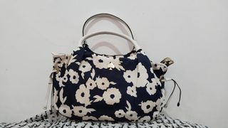 (Kategori: ) berada di . Dikirim oleh nenot (ID iklan 1367557513, Gambar 1). Deskripsi: .