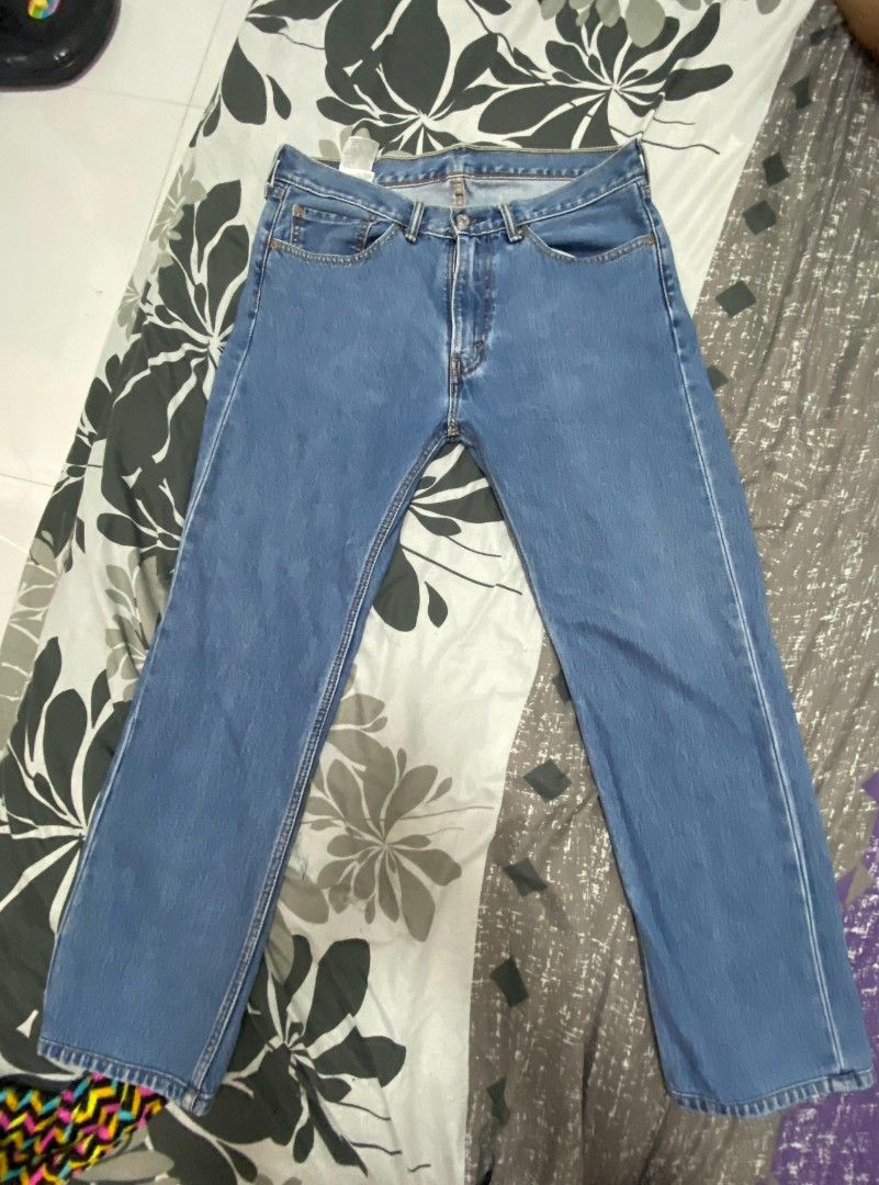 Levis 500 and 505 (Category: Jeans) located in Mandaluyong City. Submitted by kvrt4 (Listing ID 1367628621, Image 1). Description: .
